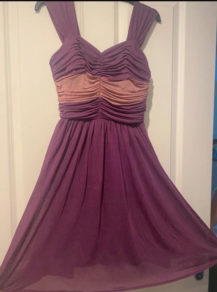 Women’s clothes 