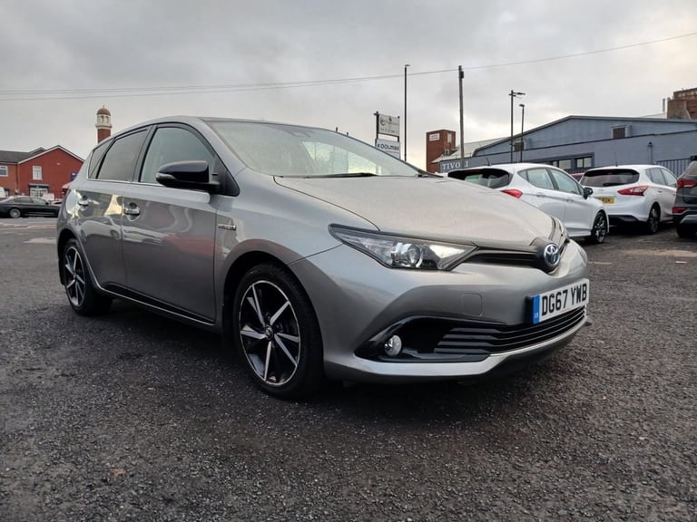 2017 Toyota Auris 1.8 VVT-h GB25 Hatchback 5dr Petrol Hybrid CVT Euro 6 (s/s) (Safety Sense)  Hat...