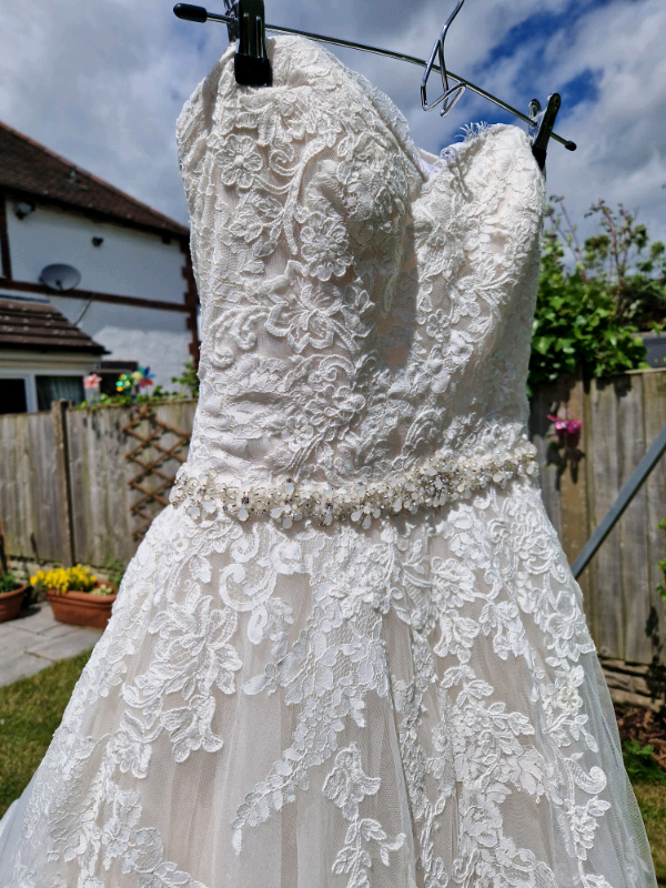 Bridal Clearance Wedding Dress Shop Sandbach Second-Hand Wedding