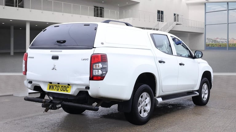 2020 Mitsubishi L200 Double Cab DI-D 150 4Life 4WD PICK UP DIESEL Manual