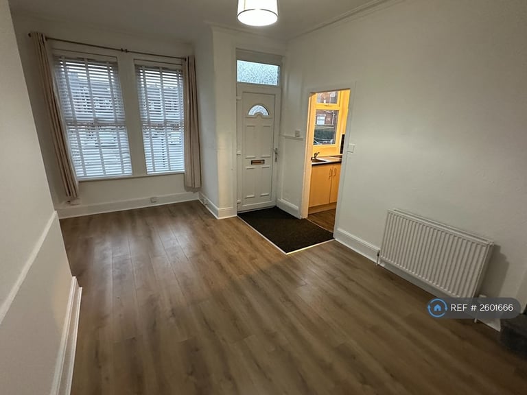 2 bedroom house in Woodlea Mount, Leeds, LS11 (2 bed) (#2601666)