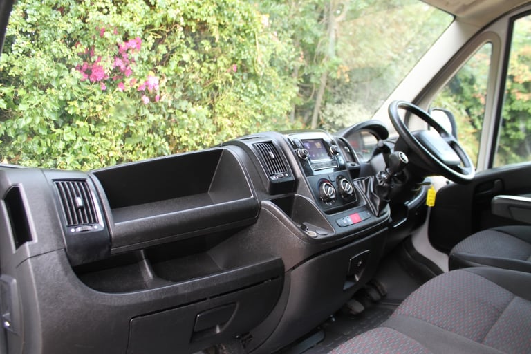 2021 Peugeot Boxer 2.2 BlueHDi H2 Professional Van 140ps PANEL VAN Diesel Manual
