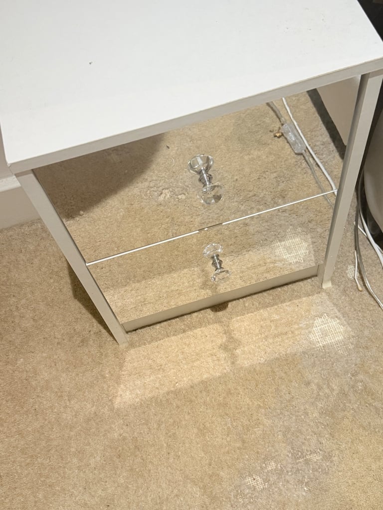 Two bedside tables with mirror 