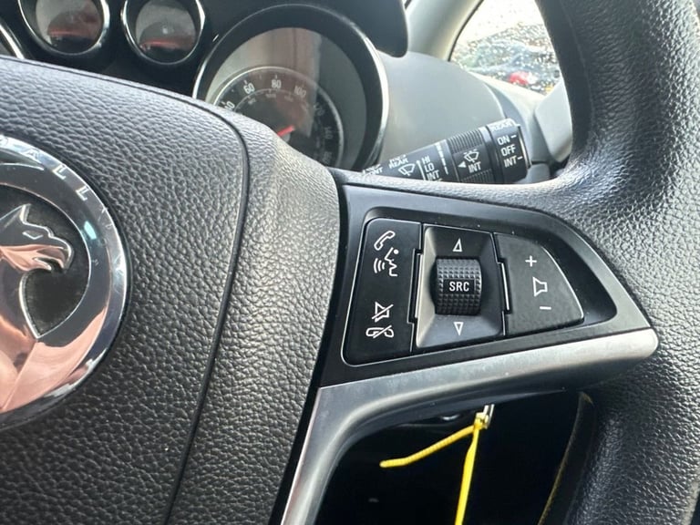 2015 Vauxhall Zafira 1.4T Tech Line 5dr MPV PETROL Manual