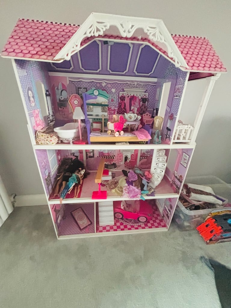 Used Dolls House upcycle 
