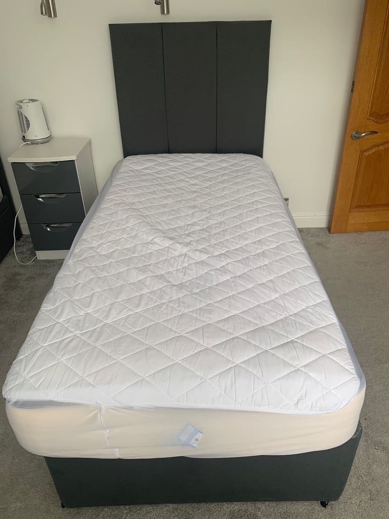 Single bed x2
