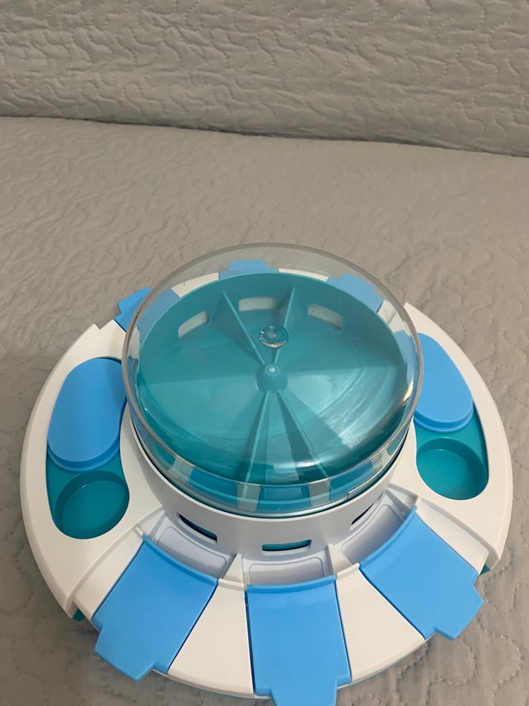 Interactive Dog puzzle toy / slow feeder