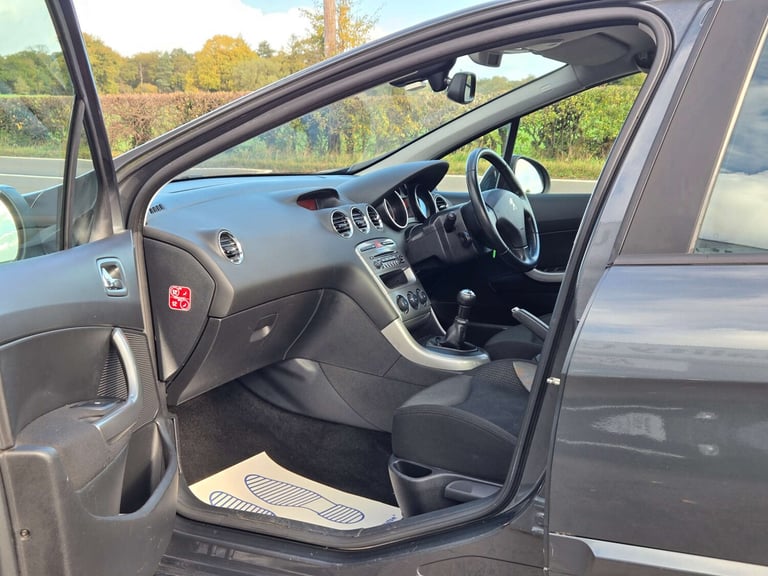 2012 Peugeot 308 1.6 308 Active HDi 5dr Hatchback Diesel Manual