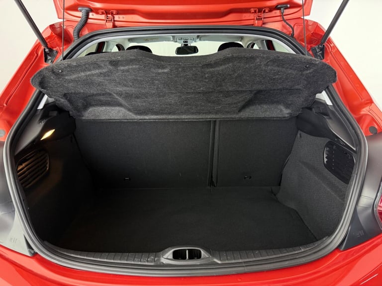 2019 Peugeot 208 1.2 PureTech 82 Signature 5dr [Start Stop] HATCHBACK PETROL Manual