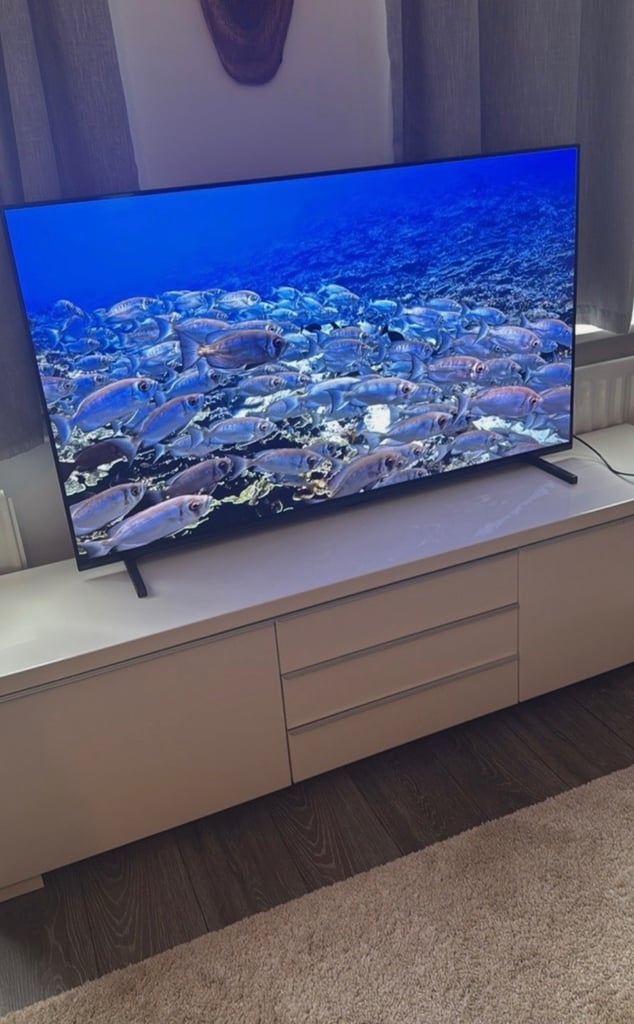 Samsung 55 inches smart 4k tv