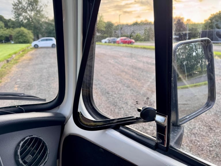 2014 Danbury T2 Bay Window Camper 4 Berth Retro Campervan