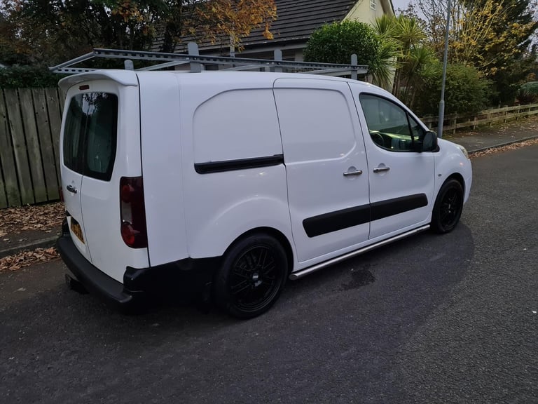Factory Crew Van  Long Wheel Base Twin Side Loading Doors 2013 Peugeot Partner Professional HDI