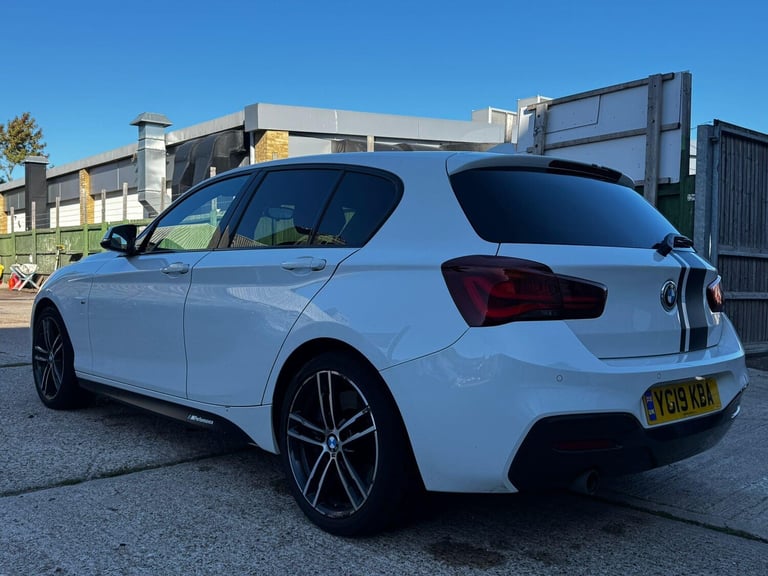2019 BMW 1 Series 1.5 118i GPF M Sport Shadow Edition Euro 6 (s/s) 5dr HATCHBACK Petrol Manual