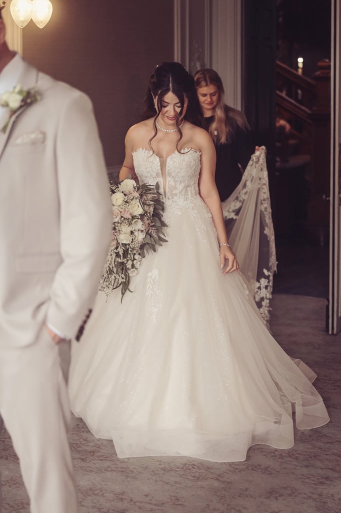 Dream Wedding Dress + Long Veil + Petticoat