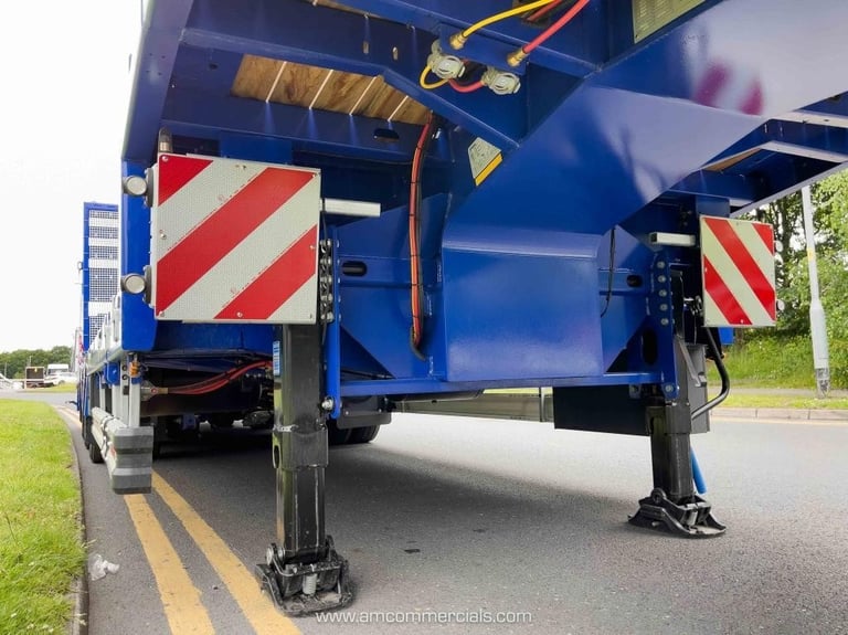 KASSBOHRER 3 AXLE EXTENDABLE LOW LOADER 52,800KG 