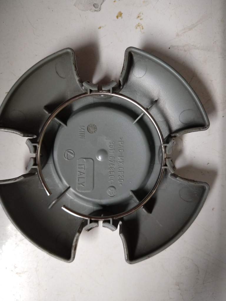 MINI WHEEL CENTRE HUB CAPS STYLE 12