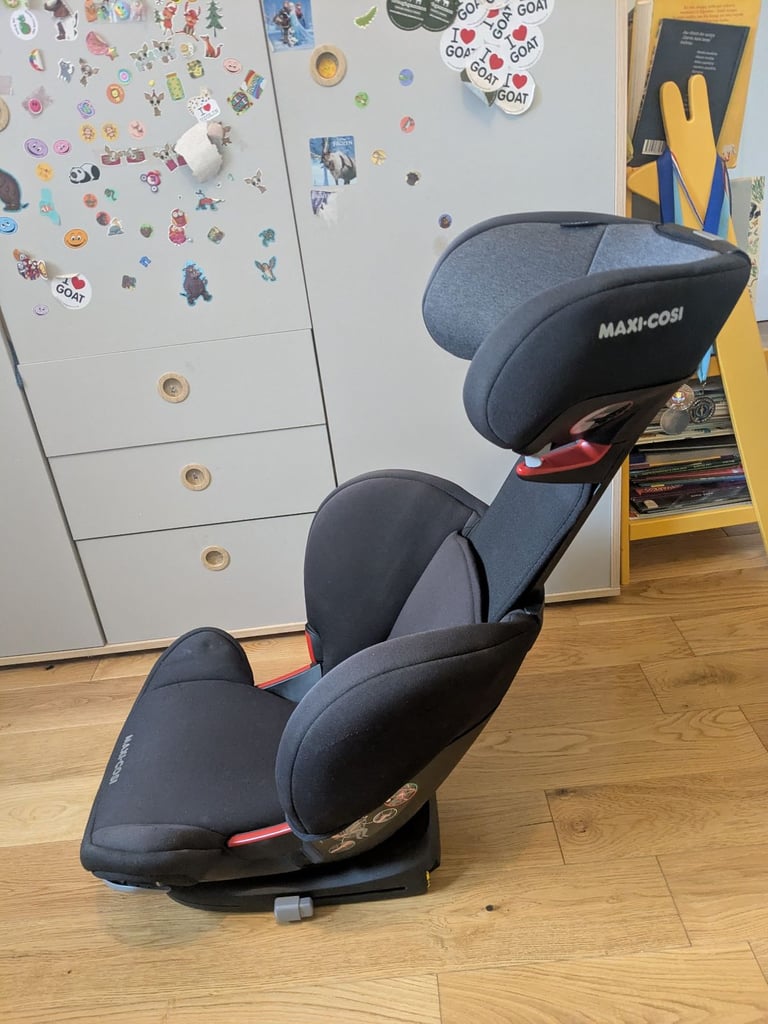 Two Maxi Cosi Car Seats