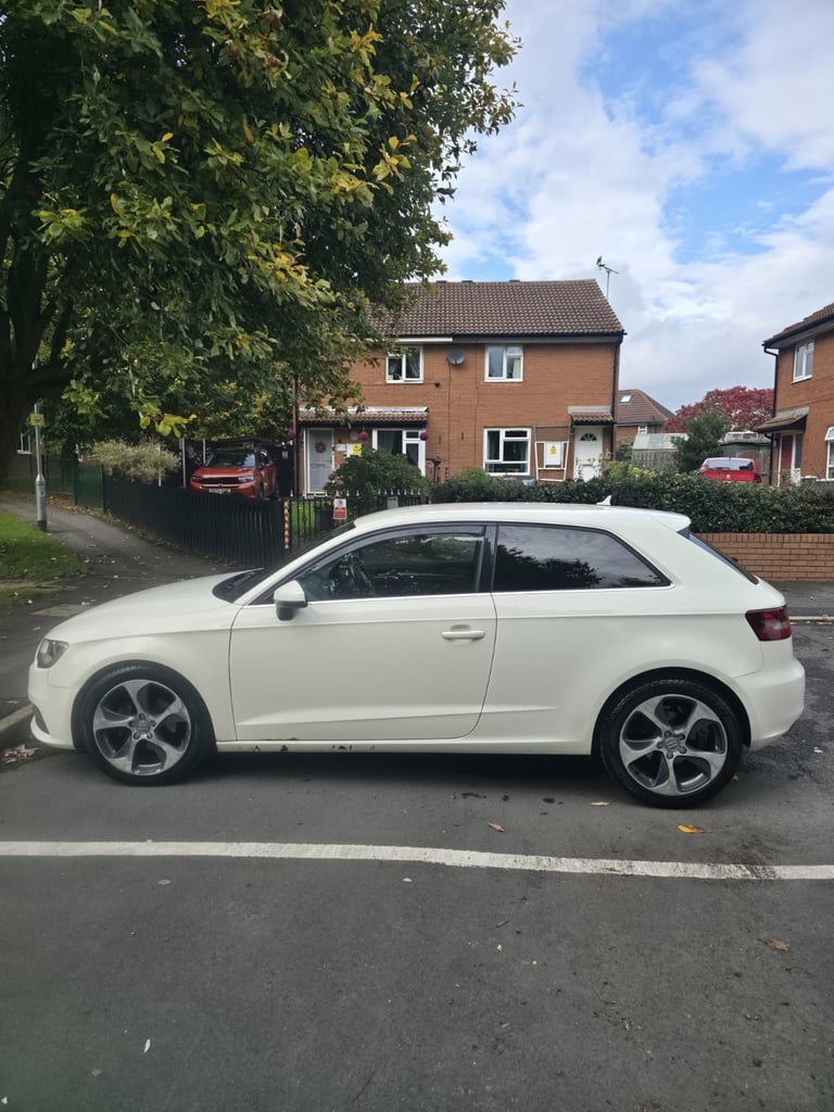Audi, A3, Hatchback, 2013, Manual, 1598 (cc), 3 doors