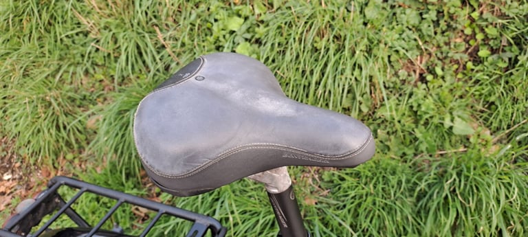 Trek Manhattan large hybrid classic aluminium frame road bike 