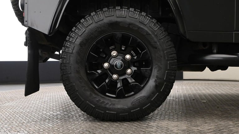 2015 Land Rover Defender 90 2.2 TDCi Autobiography 4WD SWB Euro 5 3dr Four Wheel Drive Diesel Manual
