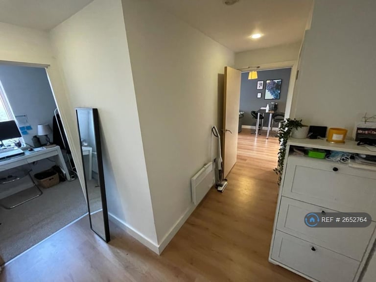 2 bedroom flat in Water Street, Manchester, M3 (2 bed) (#2652764)