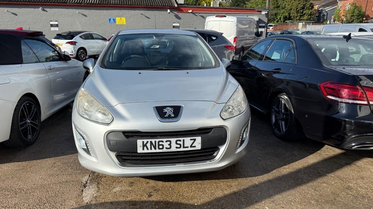 image for 2013 Peugeot 308 1.6 HDi Access Euro 5 5dr HATCHBACK Diesel Manual