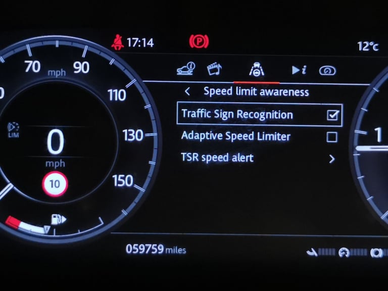 2019 Land Rover Discovery Sport 2.0 D180 R-Dynamic SE 5dr Auto ESTATE DIESEL Automatic