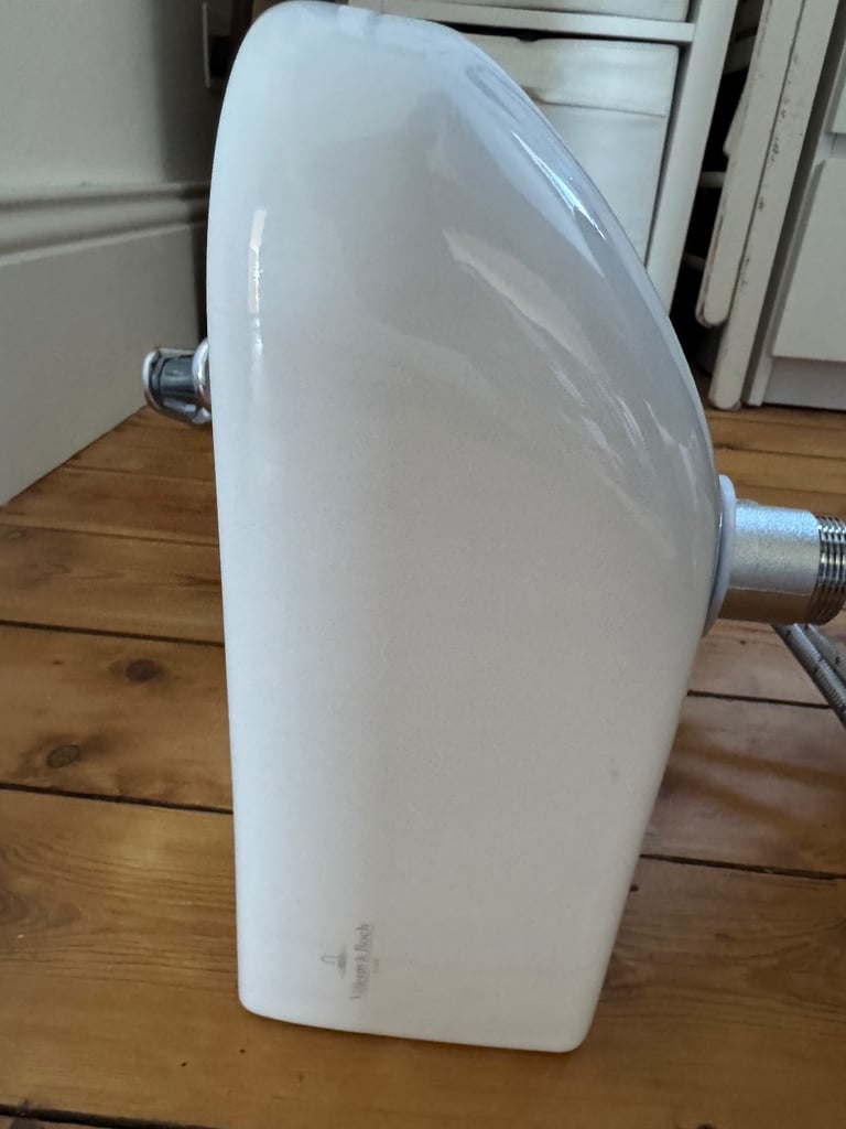 V&B Cloak Room Basin, Mixer and Waste