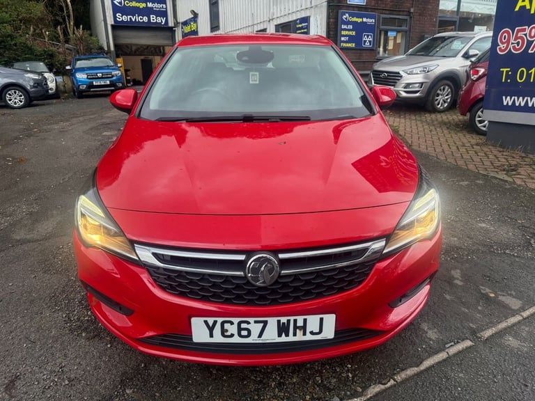 2017 Vauxhall Astra 1.4i 16V SRi 5dr HATCHBACK PETROL Manual