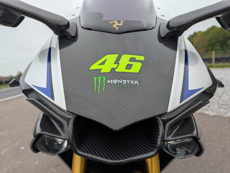 2016 YAMAHA YZF-R1M