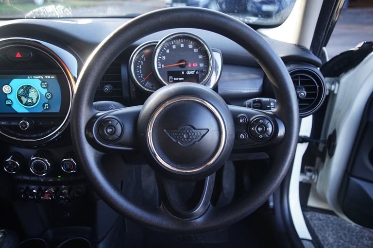 2019 MINI Hatch 1.5 Cooper Classic Hatchback 5dr Petrol Manual Euro 6 (s/s) (136 ps) Hatchback Pe...