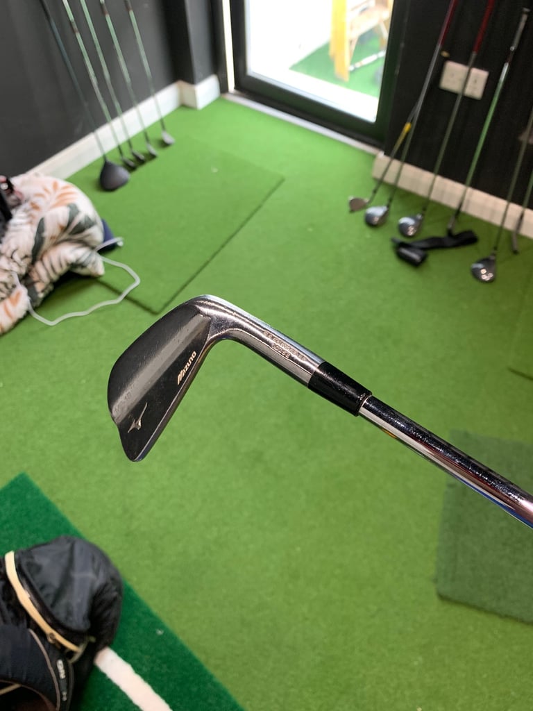 FULL SET 2-Pw, Bag, bushnell & umbrella.