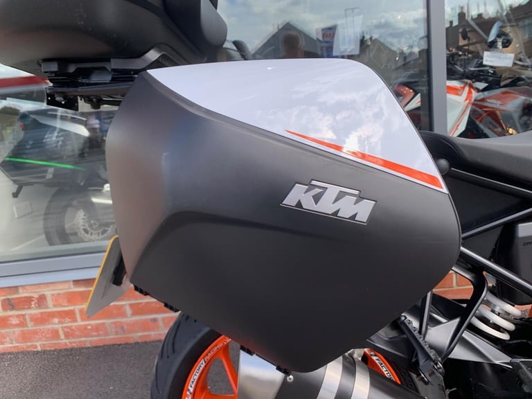 KTM 1290 SUPERDUKE GT - FULL KTM LUGGAGE - 2 YEAR WARRANTY