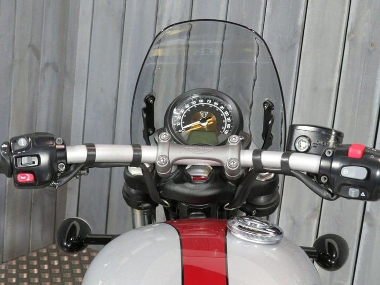 2017 67 TRIUMPH BOBBER