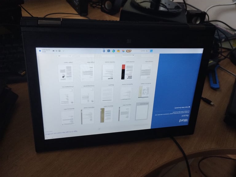 Hybrid Touchscreen Lenovo Full Office, Windows 11, 8GB RAM, i5, 128GB SSD, Backlit KB, WEBCAM, HDMI