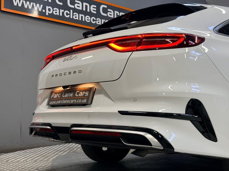 2022 Kia Pro Ceed Kia ProCeed GT-Line Estate ISG  Fusion White  49 900 Miles 