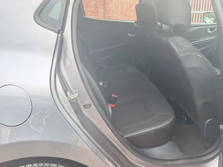 2016 Renault Clio 1.5 dCi 90 Dynamique Nav 5dr Auto HATCHBACK DIESEL Automatic