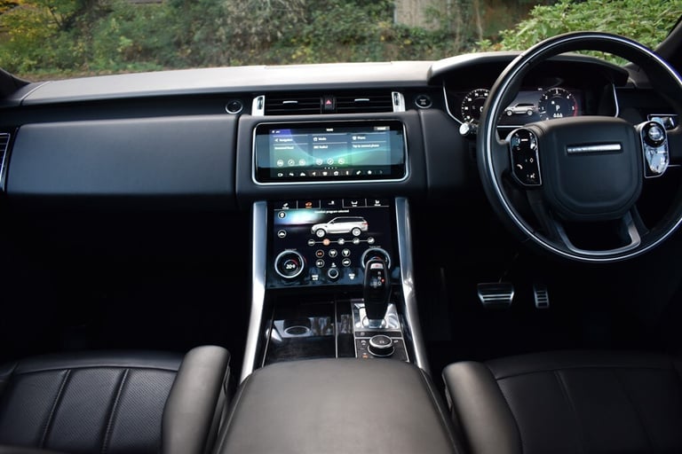 2021 Land Rover Range Rover Sport HSE SILVER+Panoramic Roof and Electric Deployable Tow Pack Esta...