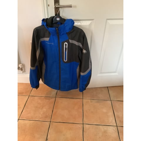 Boys Ski Jacket in Bridgend Gumtree