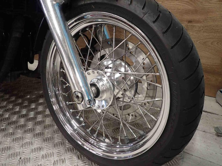 TRIUMPH LEGEND 885 1999