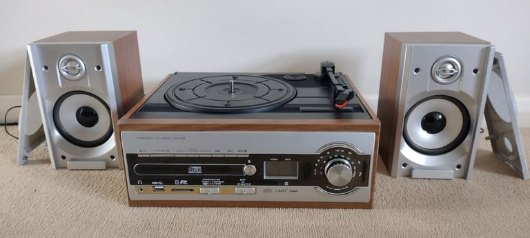 INEXPENSIVE LITTLE MUSIC CENTRE 