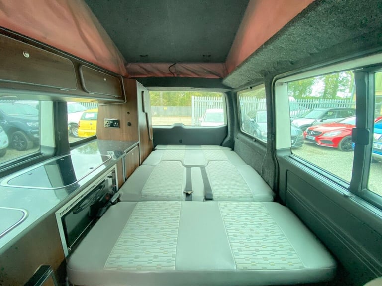 2012 Volkswagen Transporter Shuttle 2.0 TDI 140PS SE Minibus MPV DIESEL Manual