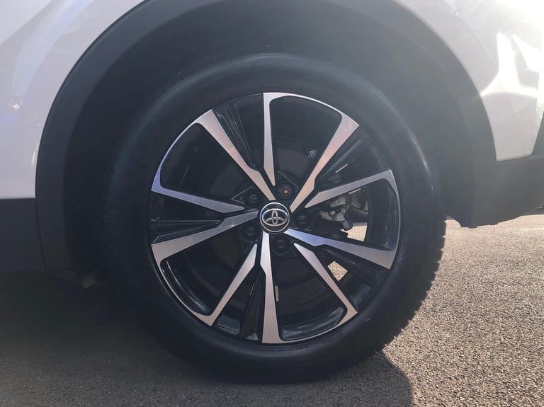 2024 Toyota C-HR 1.8 Hybrid Design 5dr CVT SUV Hybrid Automatic