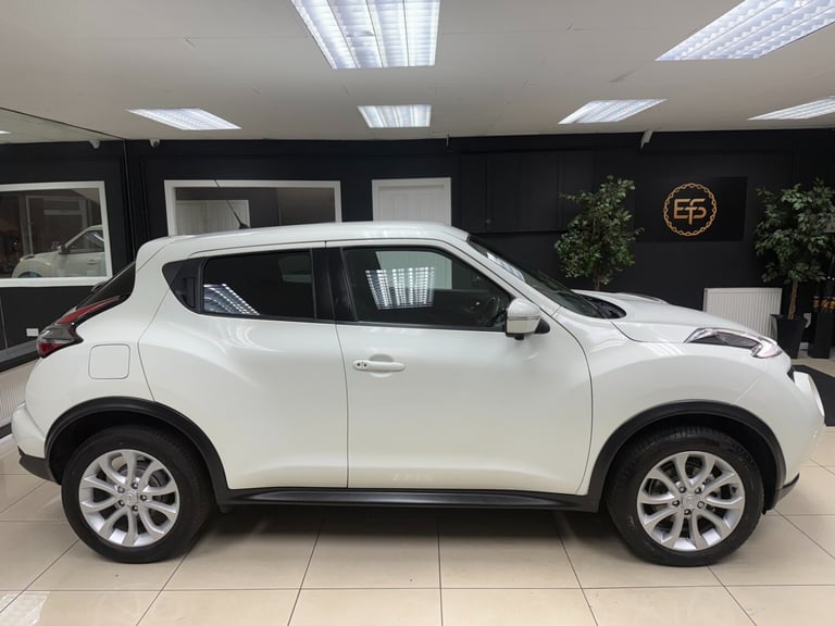 2017 Nissan Juke 1.2 DiG-T Tekna 5dr HATCHBACK Petrol Manual