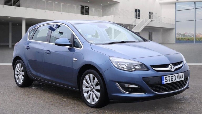 2014 Vauxhall Astra 1.6 16v Elite Euro 5 5dr HATCHBACK Petrol Manual
