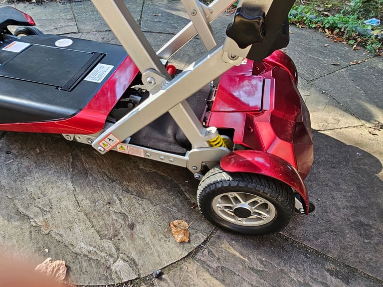 Drive Devilbiss AutoFold Elite Auto Folding Mobility Scooter With Suspension