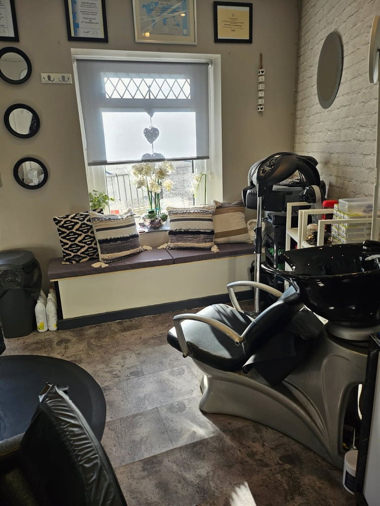 image for Hairdressing Business for sale - Glasgow Southside G76, price in description