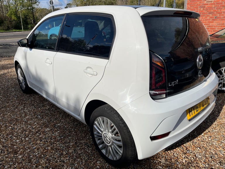 2017 Volkswagen UP! 1.0 Move up Hatchback 5dr Petrol Manual Euro 6 (s/s) (60 ps)