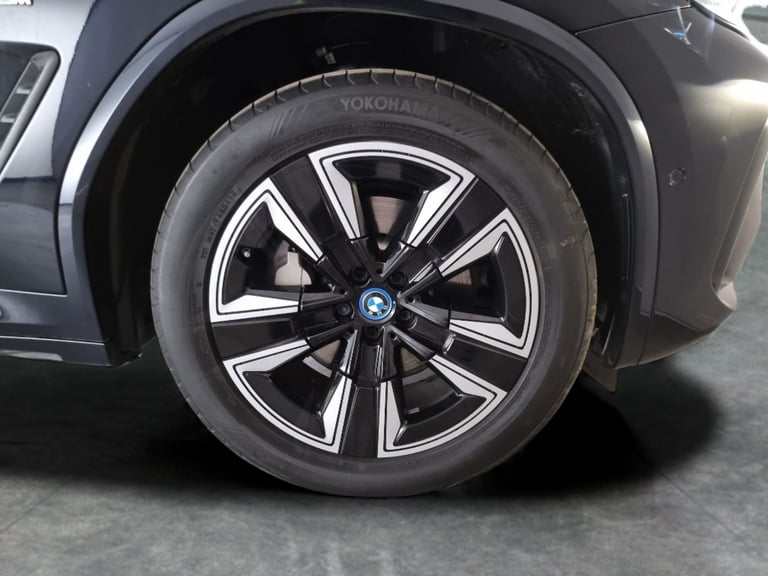 2025 BMW iX3 80kWh M Sport SUV 5dr Electric Auto (286 ps) - CARPLAY - DRIVING ASSISTANT  Suv Elec...