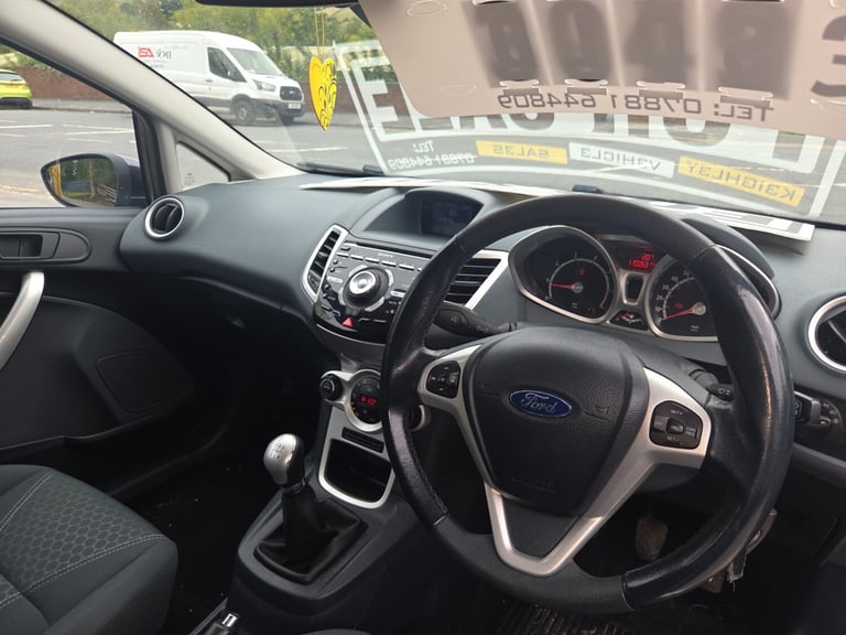2010 Ford Fiesta 1.4 Titanium 3dr HATCHBACK Petrol Manual